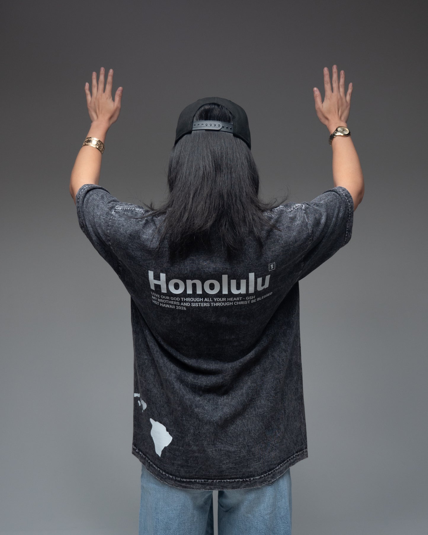 HONOLULU "COLLECTION" OVERSIZED TEE IN WASHED CARBON