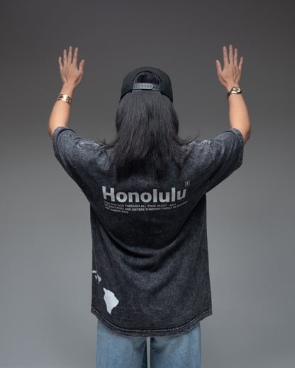 HONOLULU "COLLECTION" OVERSIZED TEE IN WASHED CARBON